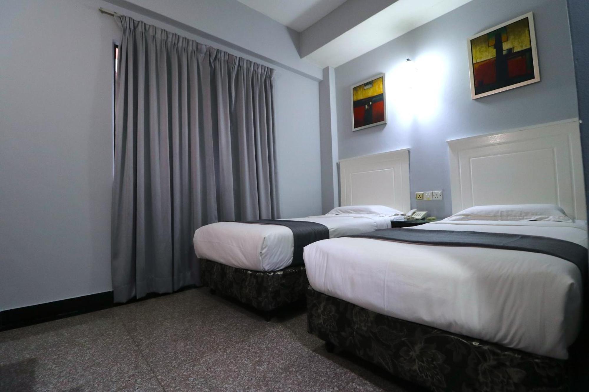 Hotel Sri Puchong Bagian luar foto