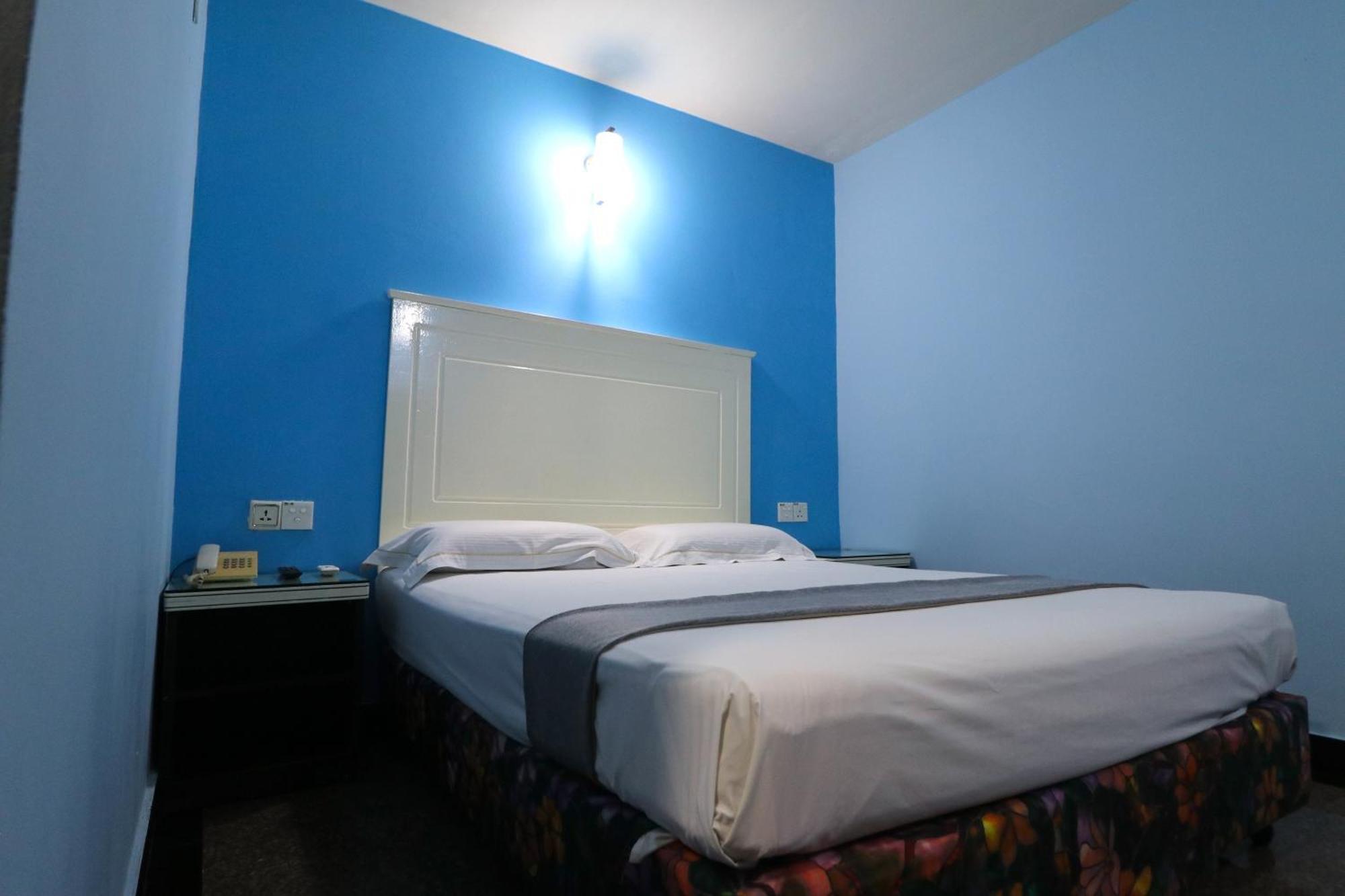 Hotel Sri Puchong Bagian luar foto