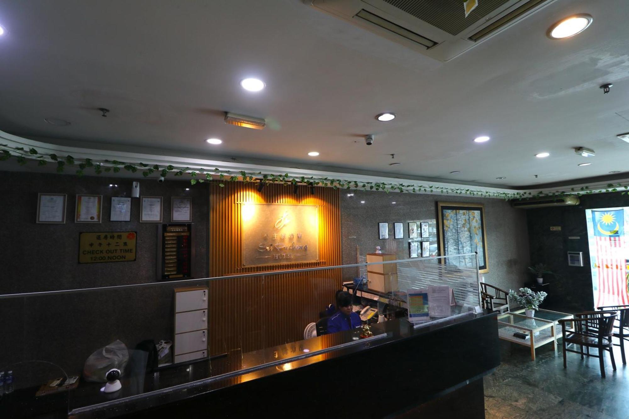 Hotel Sri Puchong Bagian luar foto